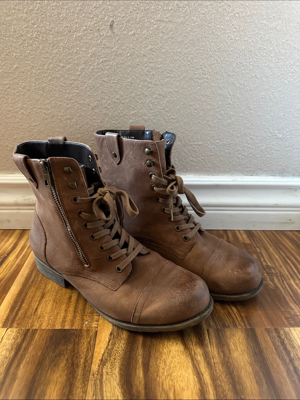 Tara M Harlow Brown Leather Lace Up Military Zip Boots 9